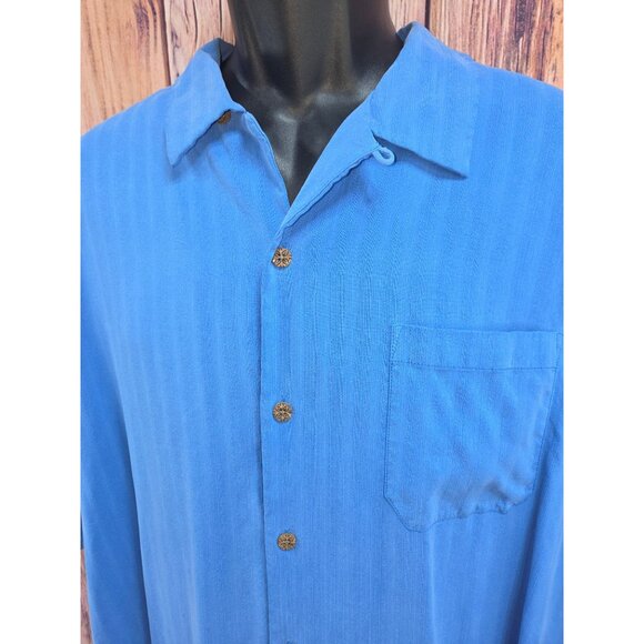 Tommy Bahama Blue 100% Silk XL Mens Hawaiian Shirt Pineapple Embroidery - Picture 3 of 7